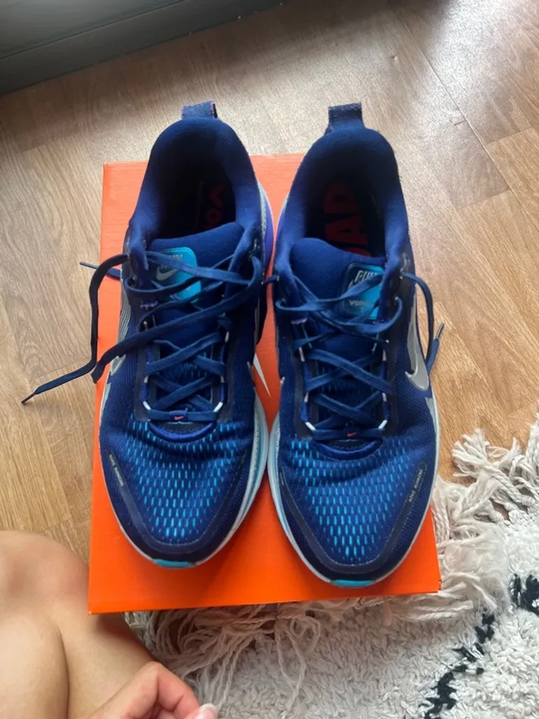 Nike Vomero 18 bike d'occasion — image 4 sur 6