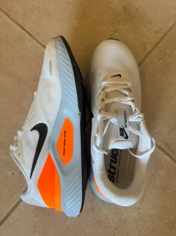 Used Scarpa Structure 26 Running Shoes
