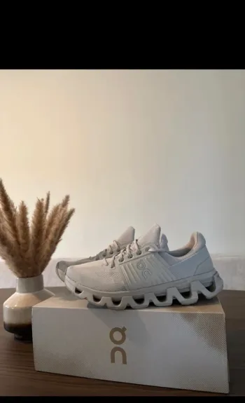 Used On Running Cloudswift 4 AD Running Shoes