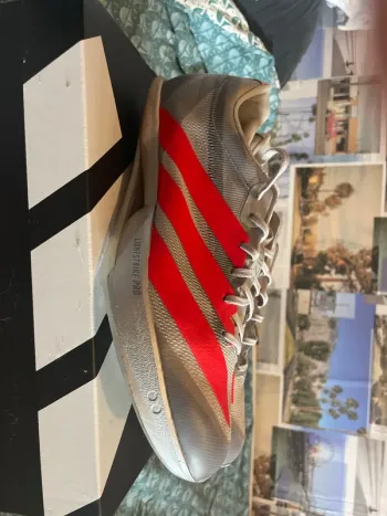 Used Adidas Pointe athlétisme carbone bike — image 2 of 9