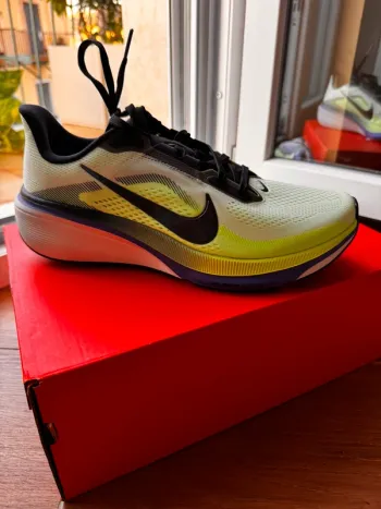 Used Pegasus Nike Air Zoom 43 Running Shoes