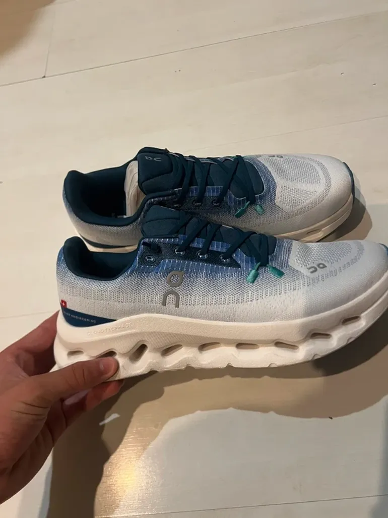 Used On Running Cloud bike — image 2 of 6