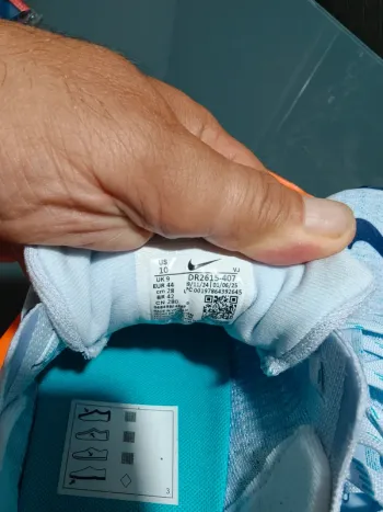 Nike Invincible Run 3 bike usato — immagine 6 di 8