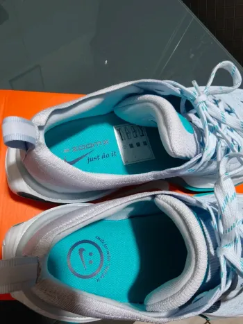 Nike Invincible Run 3 bike usato — immagine 5 di 8