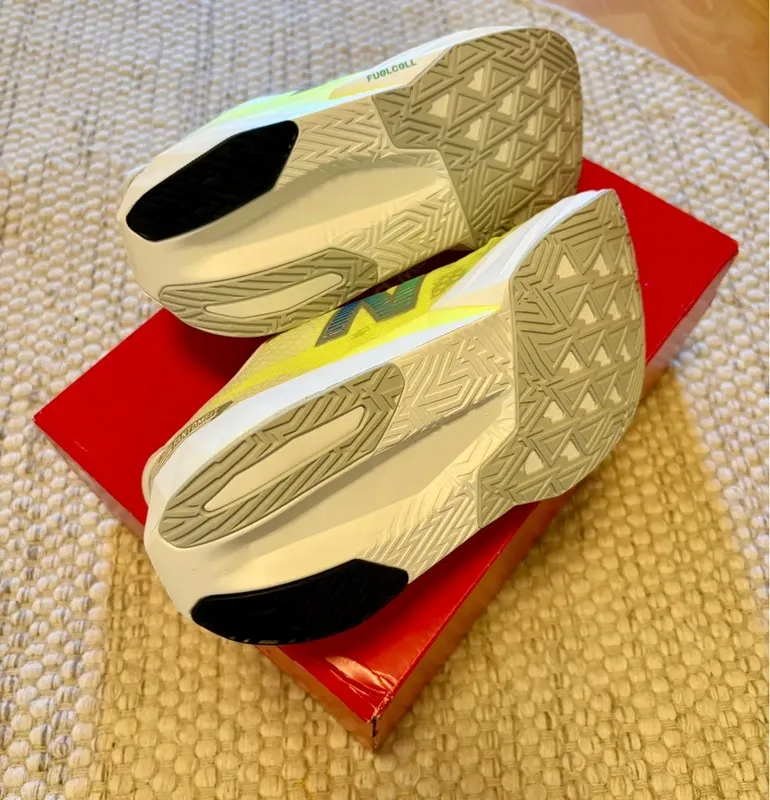Używany New Balance Rebel v5 bike — zdjęcie 3 z 6
