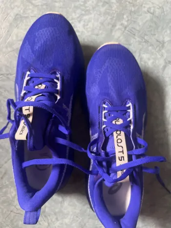 Used Asics Novablast 5 bike — image 5 of 5