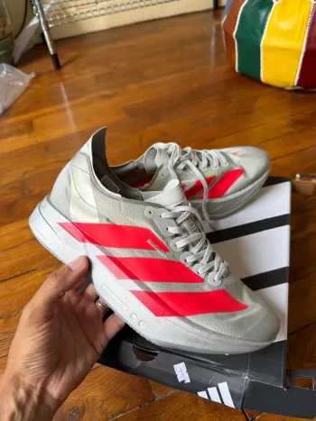 Tweedehands Pro Adizero Adios 4 bike — afbeelding 2 van 8