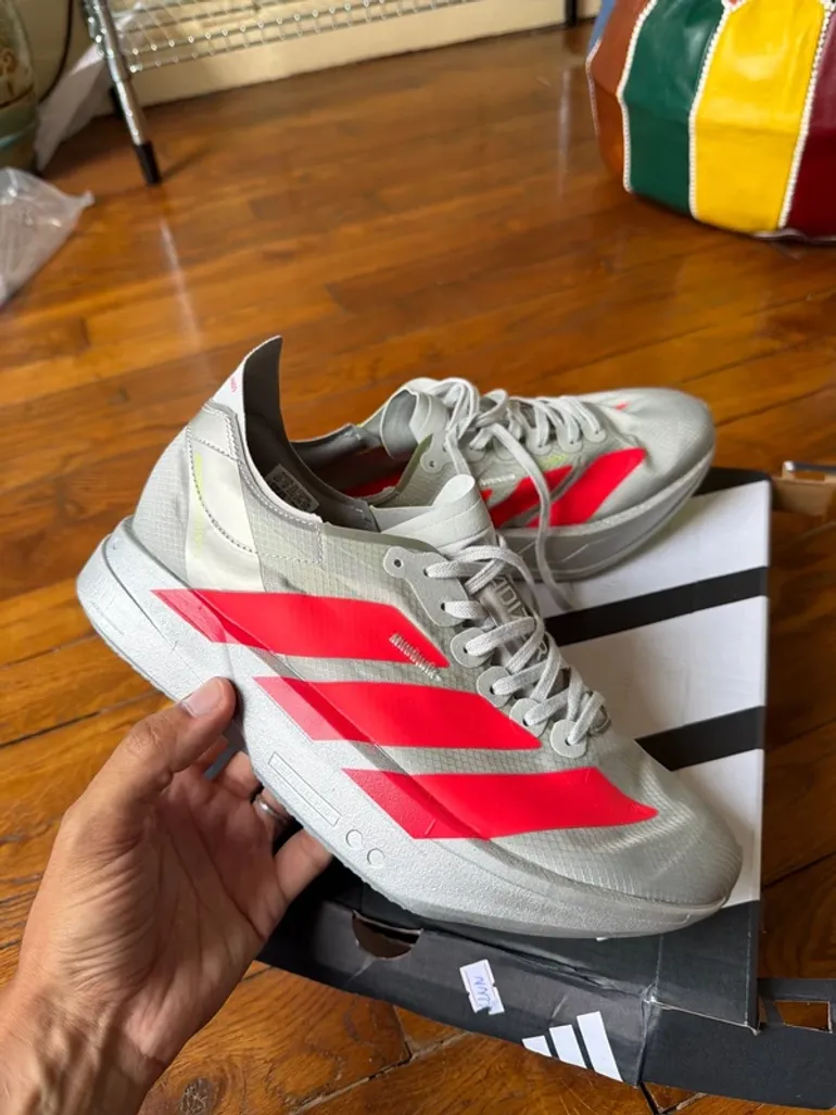 Tweedehands Pro Adizero Adios 4 bike — afbeelding 2 van 8
