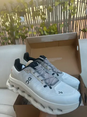 On Running Cloud Running Shoes d'occasion