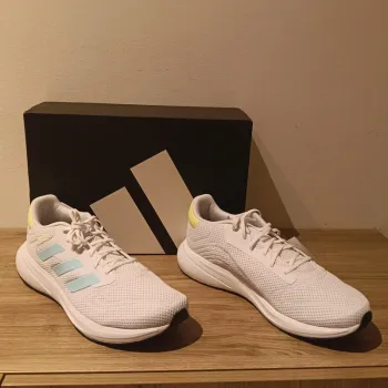 Used Adidas Response Runner Running Shoes