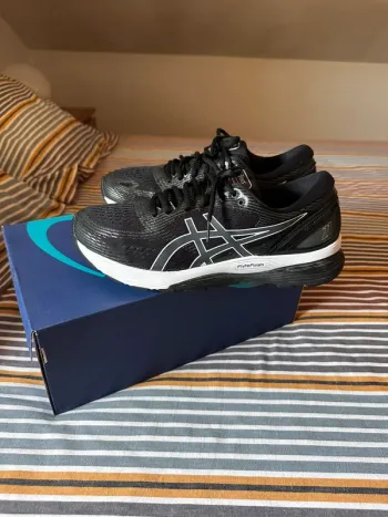 Used Asics Gel-Nimbus 21 bike — image 3 of 6
