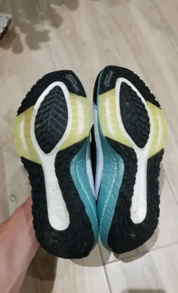 Used Adidas Ultraboost 21 Cold RDY bike — image 5 of 8
