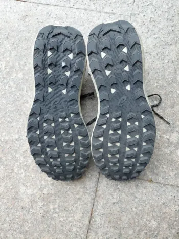 Tweedehands Asics Gel-Sonoma 8 bike — afbeelding 3 van 5