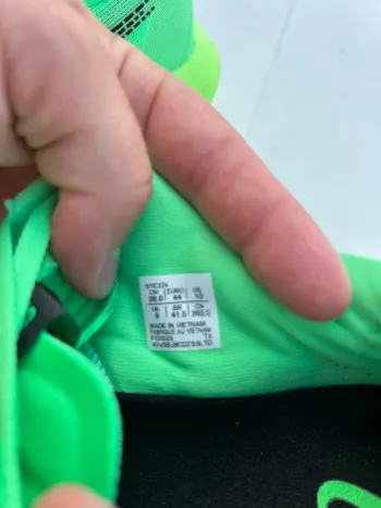 Used Asics Novablast 5 bike — image 4 of 4