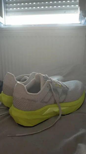 Used New Balance Running Shoes Running Shoes