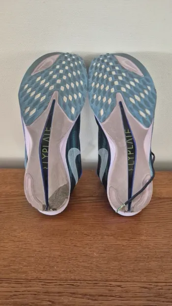 Used Nike ZoomX Streakfly 2 bike — image 7 of 8