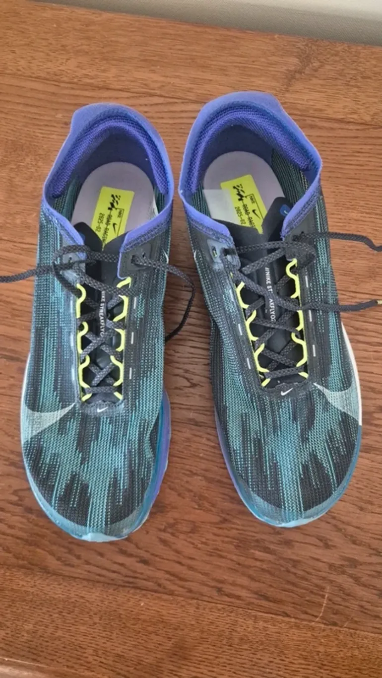 Used Nike ZoomX Streakfly 2 bike — image 2 of 8