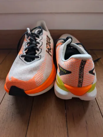 Used Hoka Mach x 3 bike — image 6 of 9