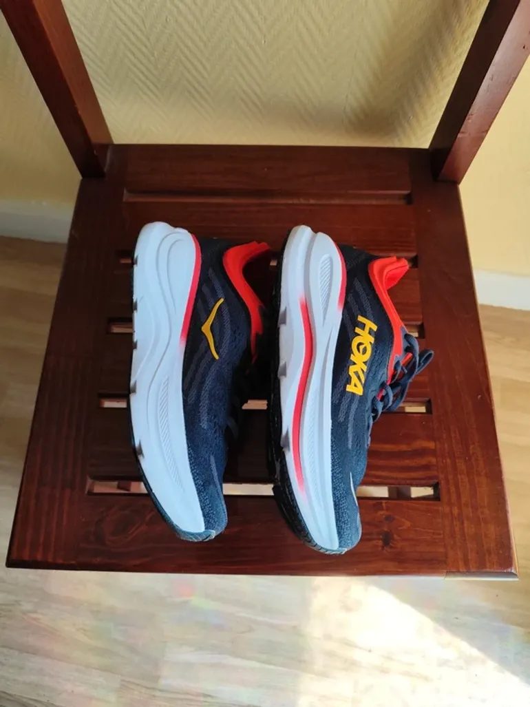 Used Hoka Bondi 9 bike — image 5 of 8
