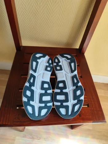 Used Hoka Bondi 9 bike — image 4 of 8