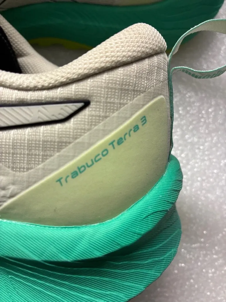 Used Asics Trabuco Terra 3 bike — image 6 of 7