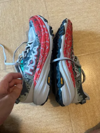 Used Salomon HOKA Speedgoat 6 bike — image 3 of 4
