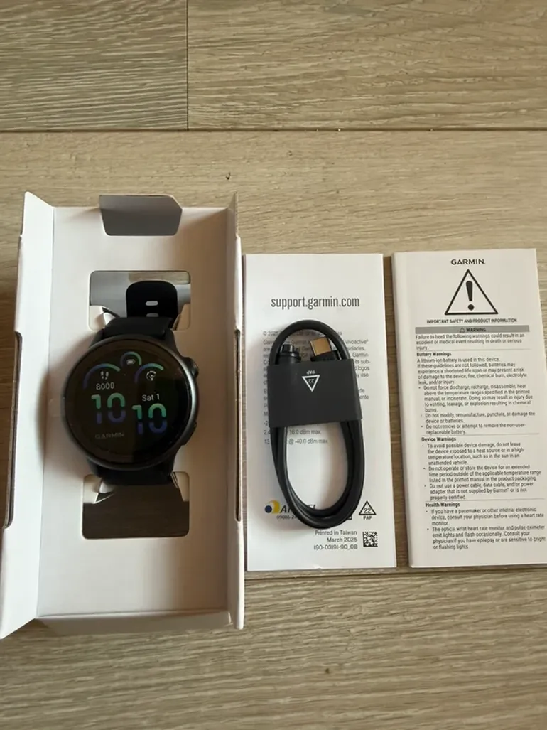 Used Garmin Vivoactive 6 42mm bike — image 2 of 4