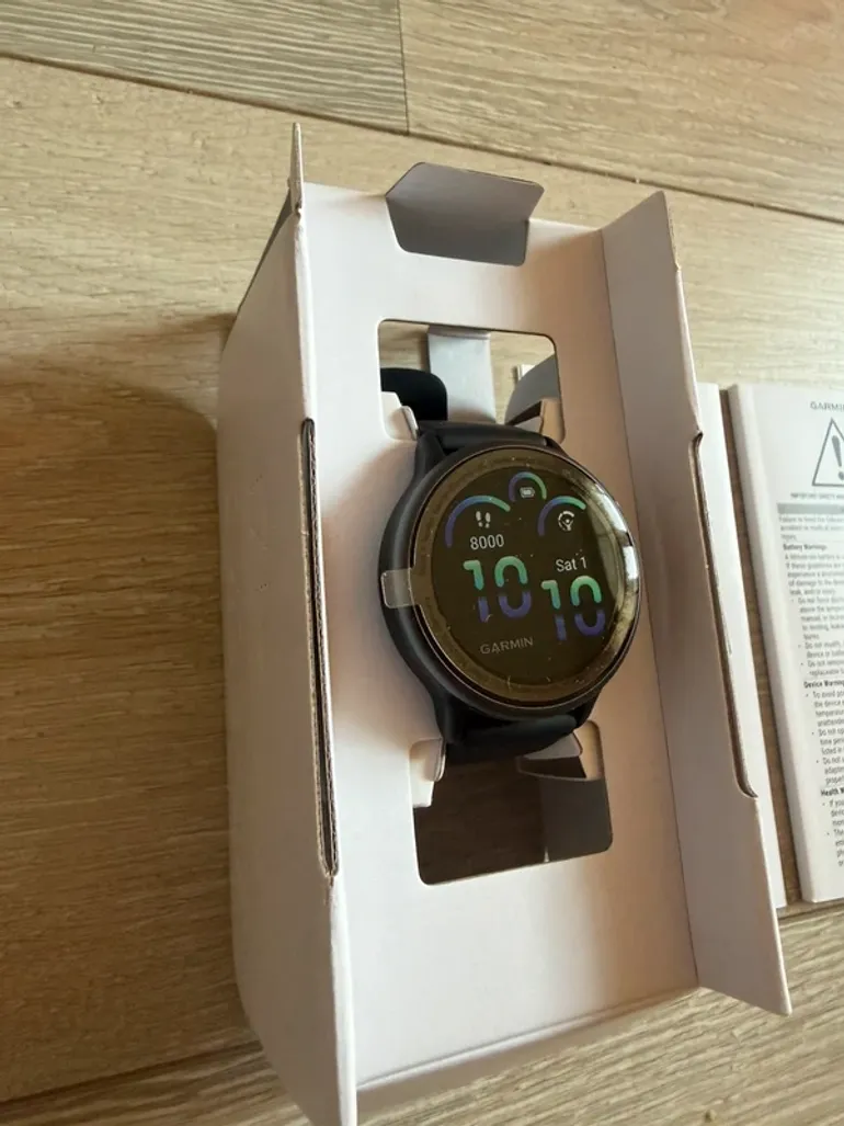 Used Garmin Vivoactive 6 42mm bike — image 3 of 4