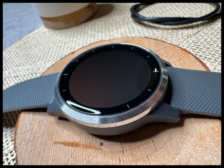 Garmin Vivoactive 4 bike d'occasion — image 7 sur 14