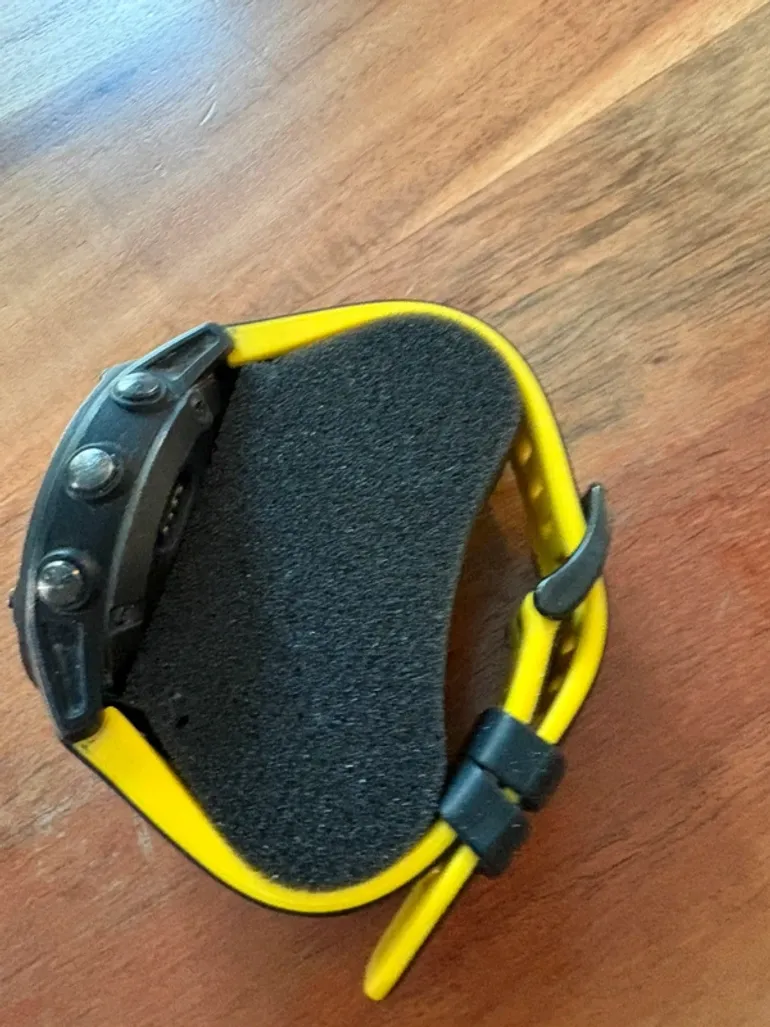 Used Garmin Fenix 6 Saphire bike — image 2 of 7