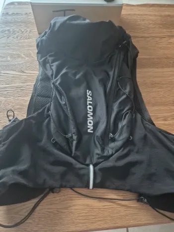 Used Salomon ADV Skin 12 Running Accessories