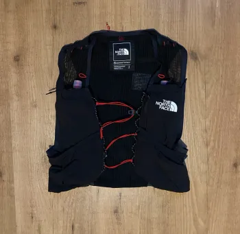 Used The North Face Summit Series Running Accessories
