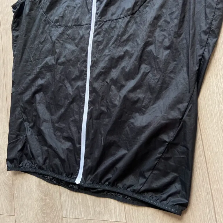 Used Dynafit Ultraleichte Windweste Laufweste Schwarz bike — image 4 of 7