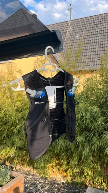 Used Salomon Active Skin 8 Running Accessories