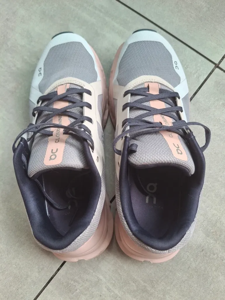 Used On Running Cloudrunner bike — image 4 of 10