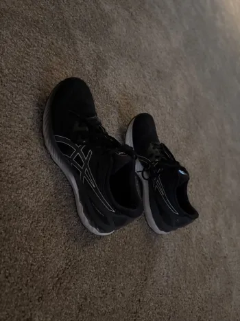 Used Asics sport schoenen zwart wit Running Shoes