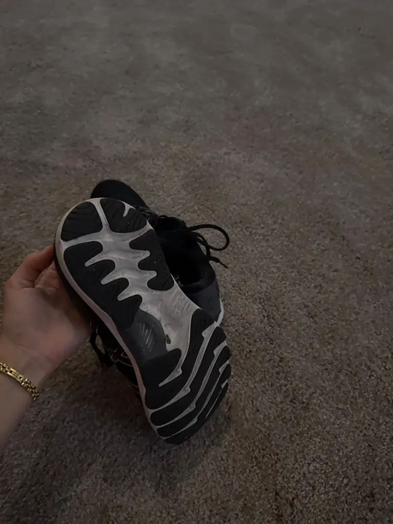 Used Asics sport schoenen zwart wit bike — image 4 of 4