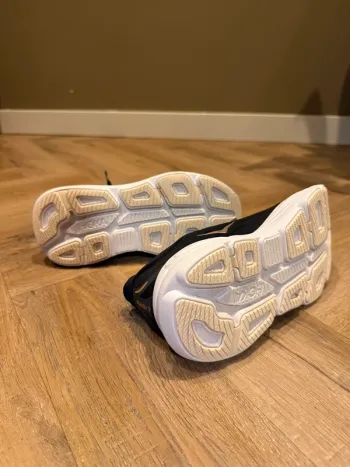 Used Hoka Bondi 9 bike — image 3 of 4