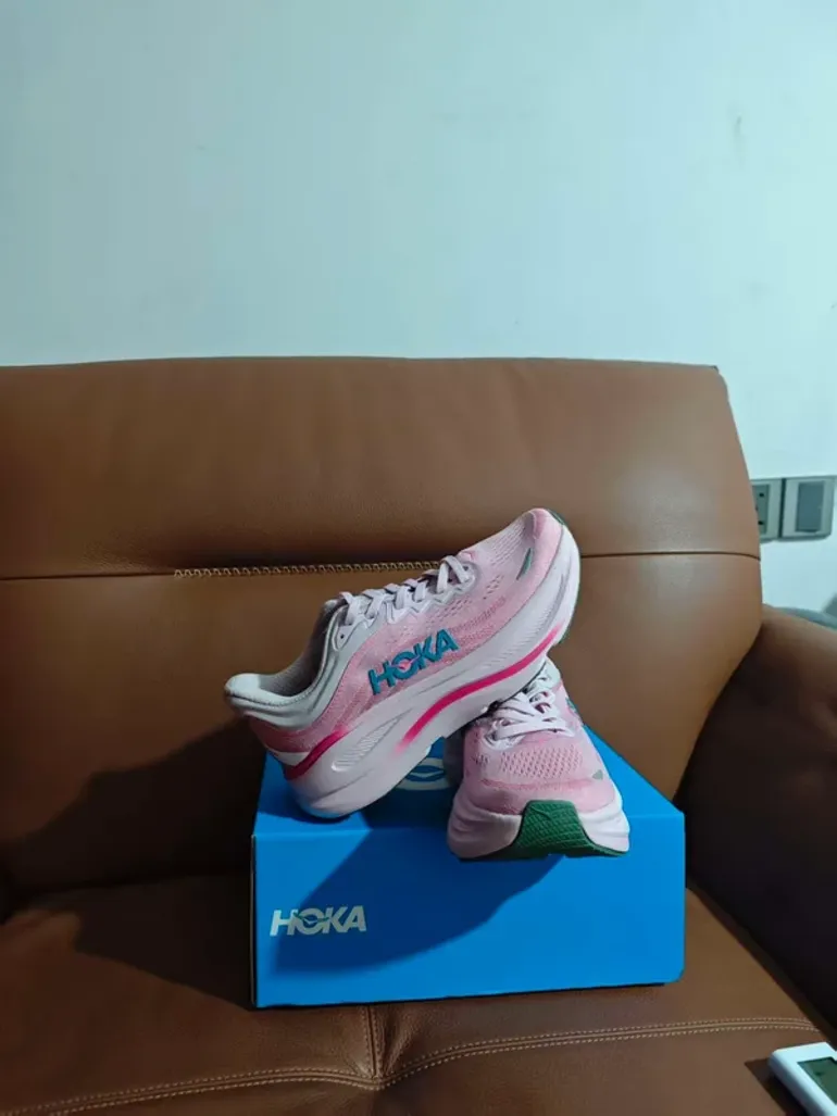 Used Hoka Shoes Size 41 bike — image 2 of 6