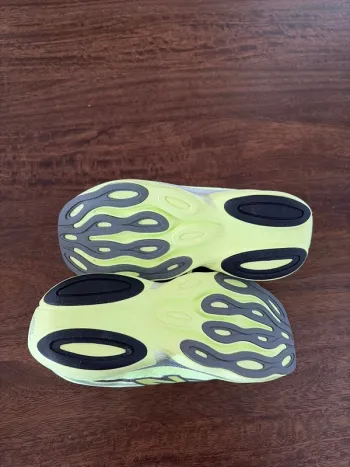 Used New Balance Ellipse V1 bike — image 3 of 4