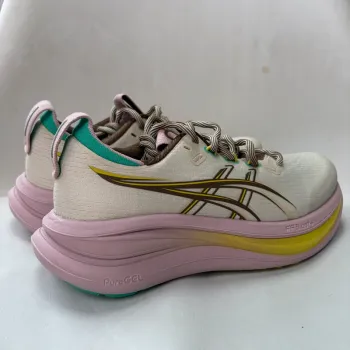 Used Asics Gel-Nimbus 28 TR bike — image 7 of 10