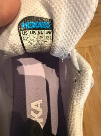 Hoka Bondi 9 bike d'occasion — image 4 sur 4