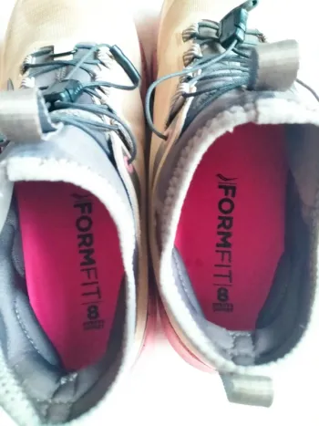 Used Saucony Peregrine 13 bike — image 4 of 9