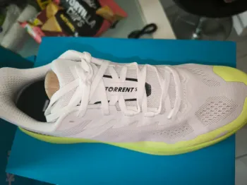 Hoka Running Shoes bike usato — immagine 2 di 5