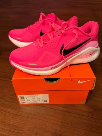 Tweedehands Rose Structure Running Shoes