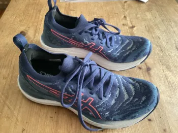 Used Asics Gel Cumulus 23 Running Shoes