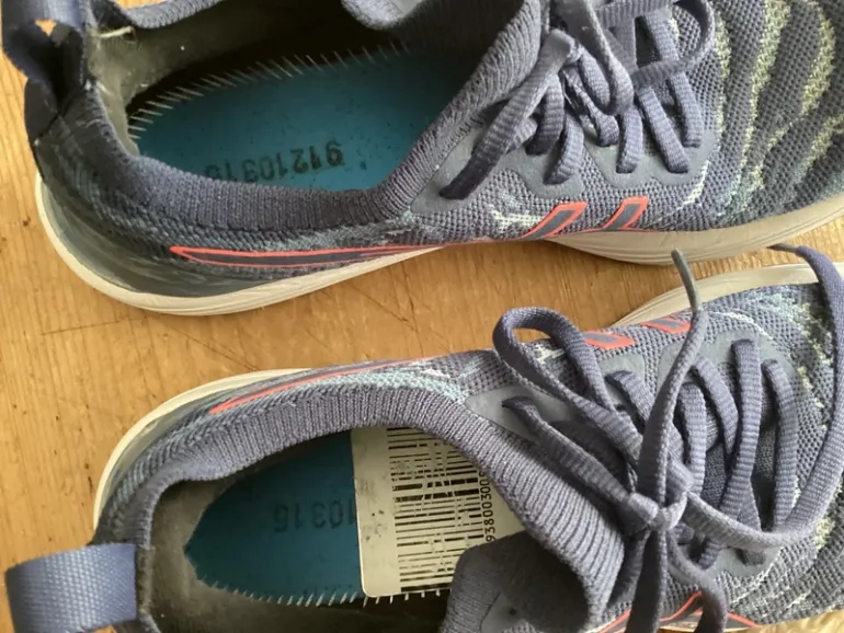 Used Asics Gel Cumulus 23 bike — image 9 of 13