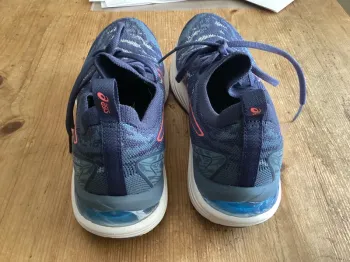 Used Asics Gel Cumulus 23 bike — image 5 of 13
