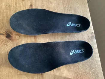 Used Asics Gel Cumulus 23 bike — image 10 of 13