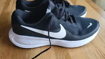 Tweedehands Nike Revolution 8 Running Shoes